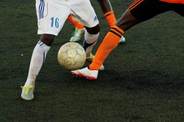 踢进世界杯！中国队3∶0战胜印度（配图示意）